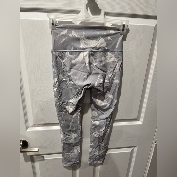 lululemon athletica Gray and White Leggings - Picture 2 of 4